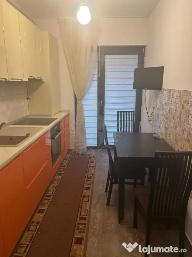 3 CAMERE//MRS SMART//LOC DE PARCARE
