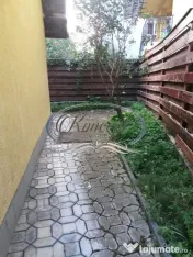 Casa cu curte in zona UMF