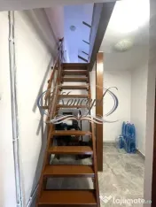 Casa cu curte in zona UMF