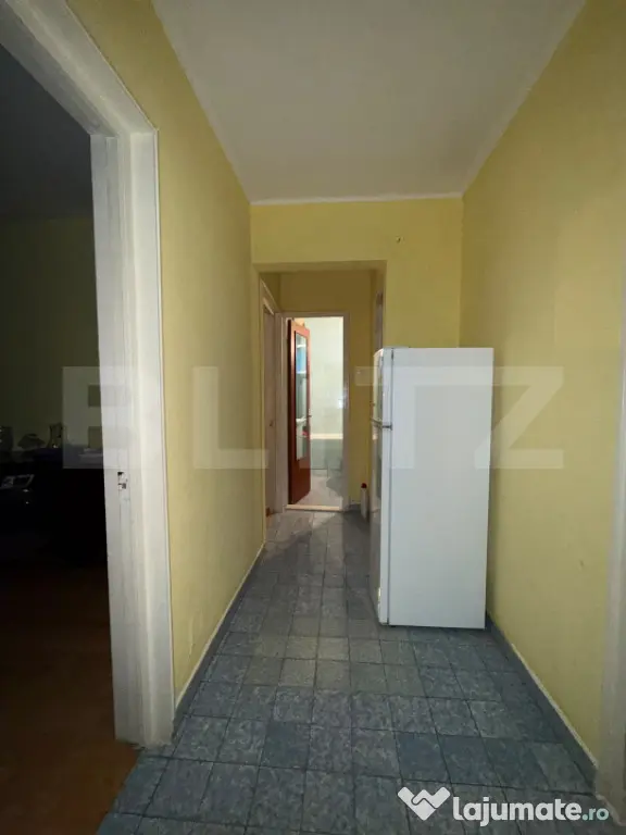 Apartament de vanzare, 2 camere decomandat, parter, Micro 13