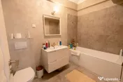 Apartament 3 camere decomandat 68 mp Rovine