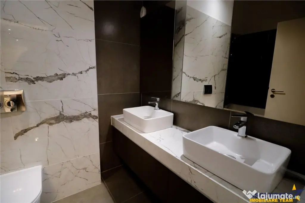 Penthouse Qualis Tractorul Brasov,terasa panoramica,3 balcoa
