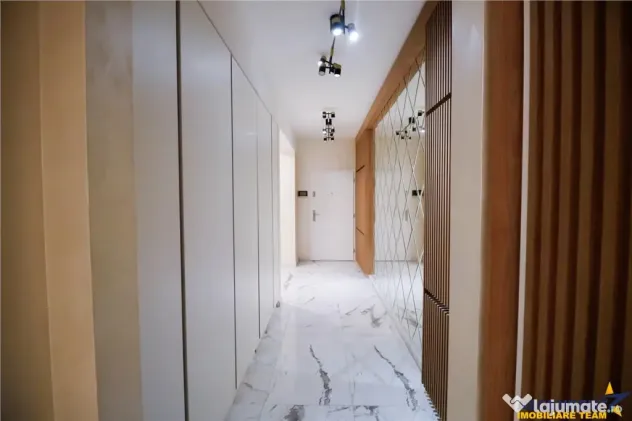 Penthouse Qualis Tractorul Brasov,terasa panoramica,3 balcoa