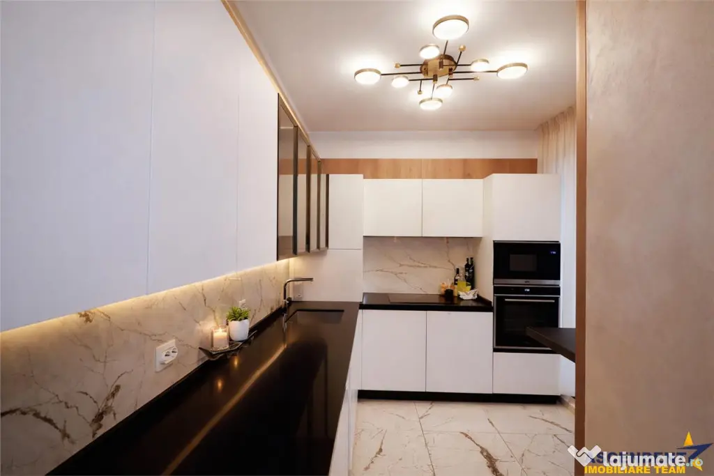Penthouse Qualis Tractorul Brasov,terasa panoramica,3 balcoa