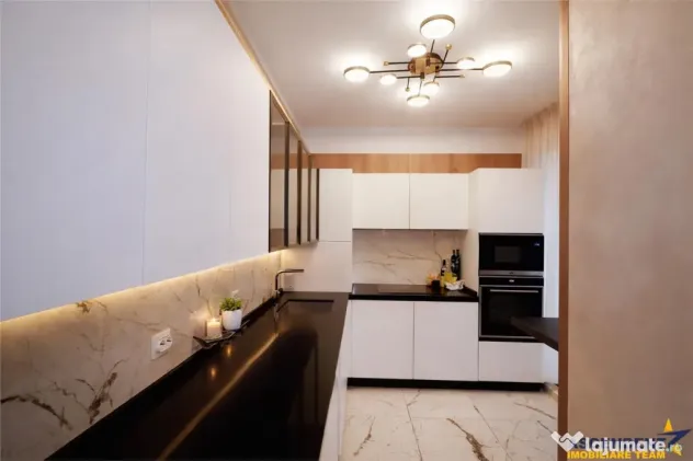 Penthouse Qualis Tractorul Brasov,terasa panoramica,3 balcoa