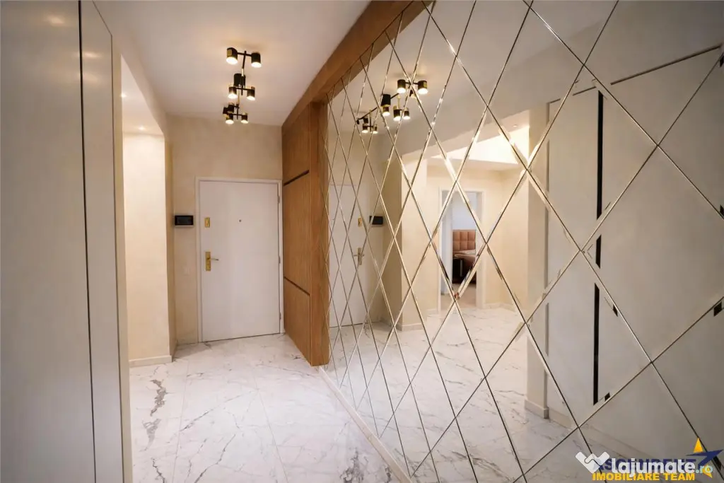 Penthouse Qualis Tractorul Brasov,terasa panoramica,3 balcoa