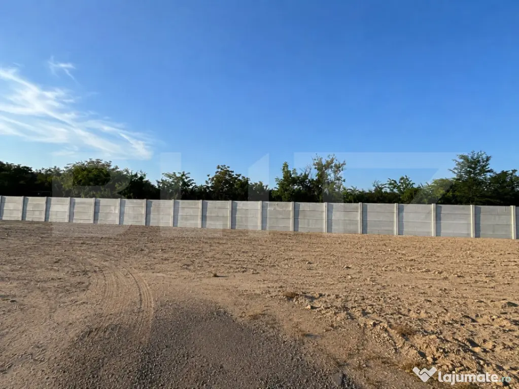 Teren intravilan, 687mp, zona Consul
