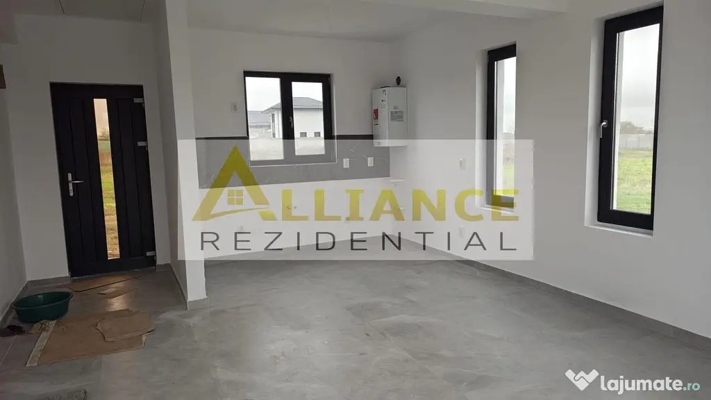 Casa individuala - 3 camere - 2 bai - 378 mp teren