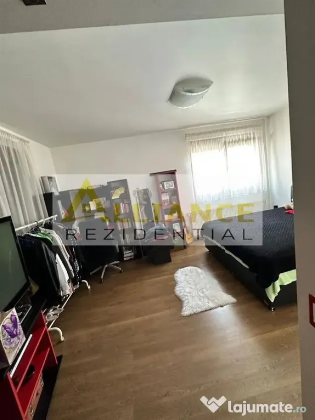 CASA INDIVIDUALA 4 CAMERE - PIATA SUDULUI