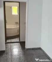 Apartament 3 camere decomandat 60 mp Bailesti Centru