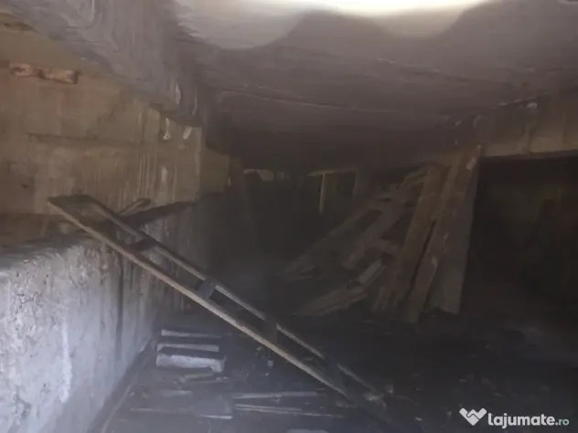 De închiriat/vânzare hală industrială în Roman, Neamț