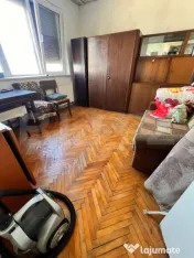Apartament 2 camere/zona centrala/etaj 2/necesita revovare 