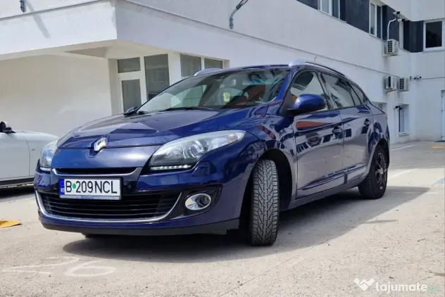 Renault Megane 3, motor 1.5 DCI, 110cp, an. 2013 Full Option