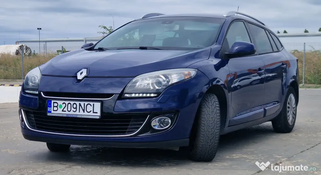 Renault Megane 3, motor 1.5 DCI, 110cp, an. 2013 Full Option