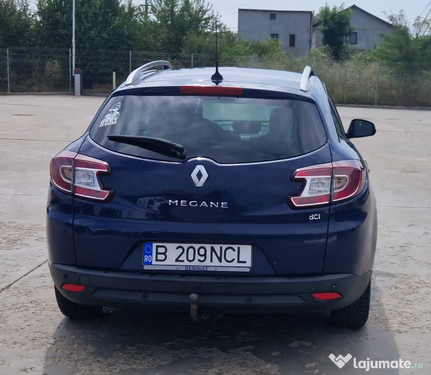 Renault Megane 3, motor 1.5 DCI, 110cp, an. 2013 Full Option