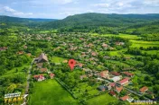 FILM! 5.000mp teren intravilan cu casuta rustica, Dalnic, Co 