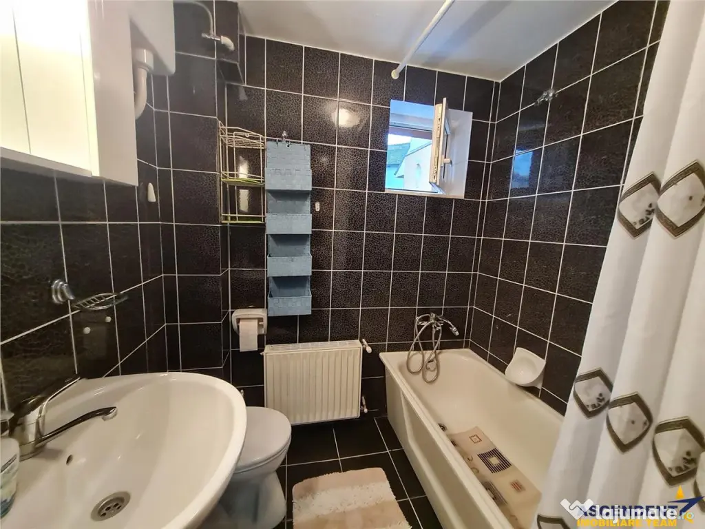 Vila cu 5 camere si garaj propriu, Centrul Istoric Drumul P