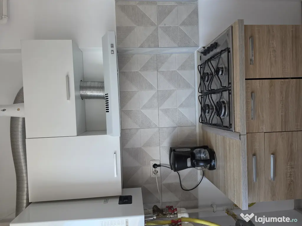 Proprietar închiriez garsoniera in Polux Uverturii,bloc 2022