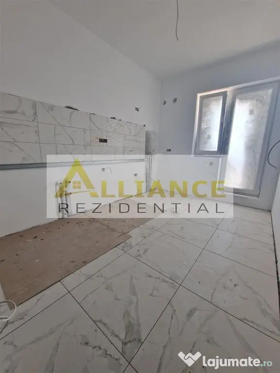 Young Residence 2 cam 64 mp la 10 min metrou