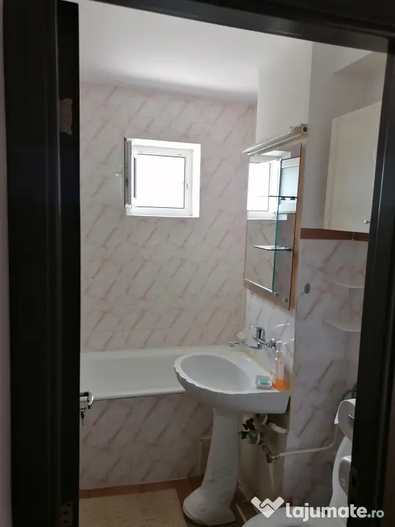 Inchiriere apartament 2 camere Ploiesti Vest