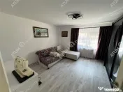 Casa individuala cu 3 camere 3 bucatarii pivnita in Poplaca