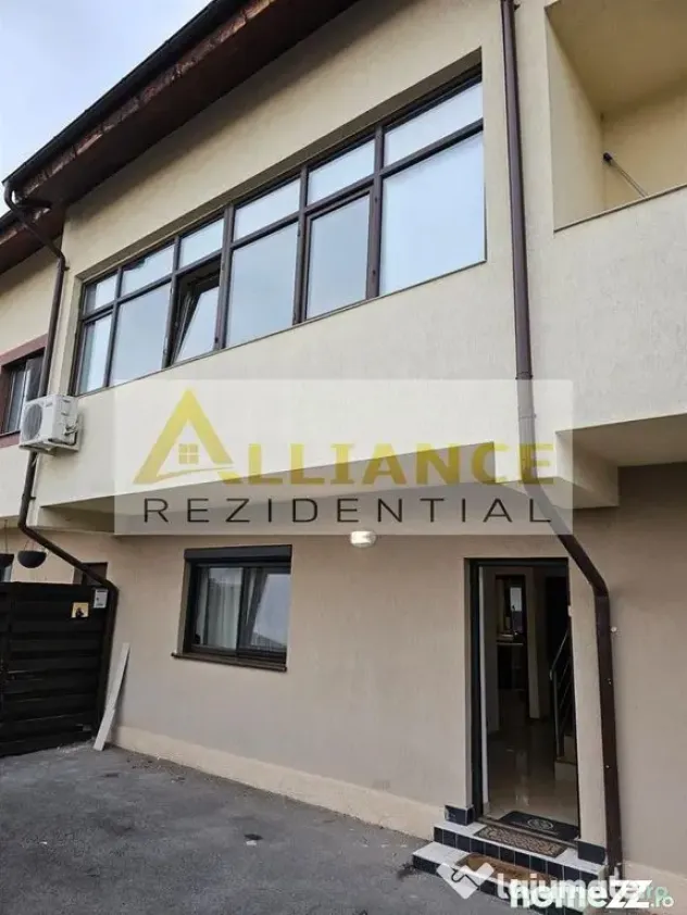 Vila spatioasa | 133 mp utili | Curte proprie | Strada Ga...
