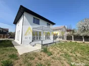 Vila Individuala - 5 camere-3 bai-Strada Miorita-500 M de...
