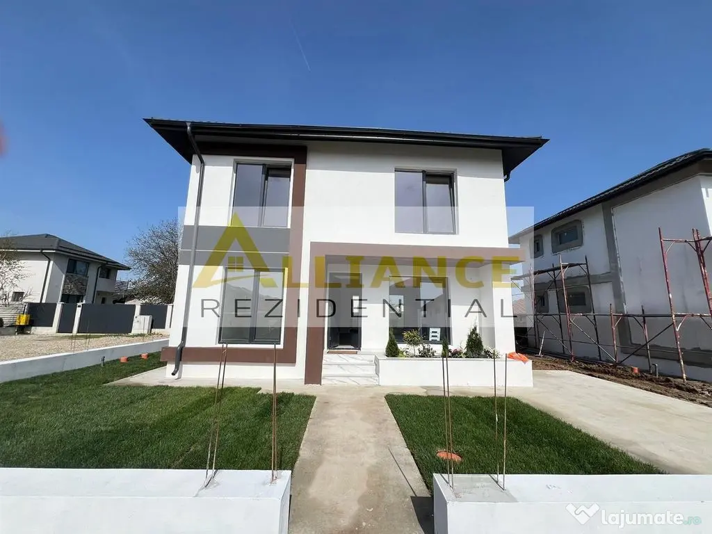 Vila Individuala - 4 camere - 3 bai-teren -320-600 M de STV