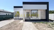 Casa Individuală - 4 camere - 2 bai - 454 mp teren
