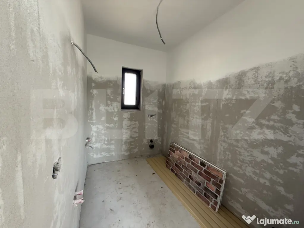 Casa cu 4 camere, 110 mp, Zona Odoreu