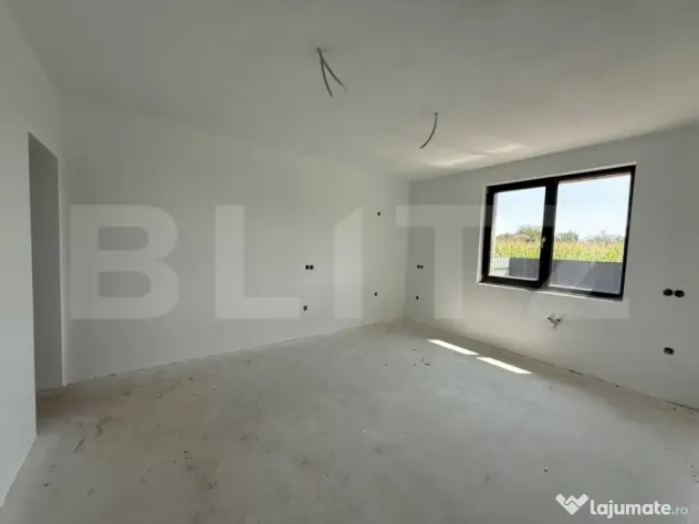Casa cu 4 camere, 110 mp, Zona Odoreu