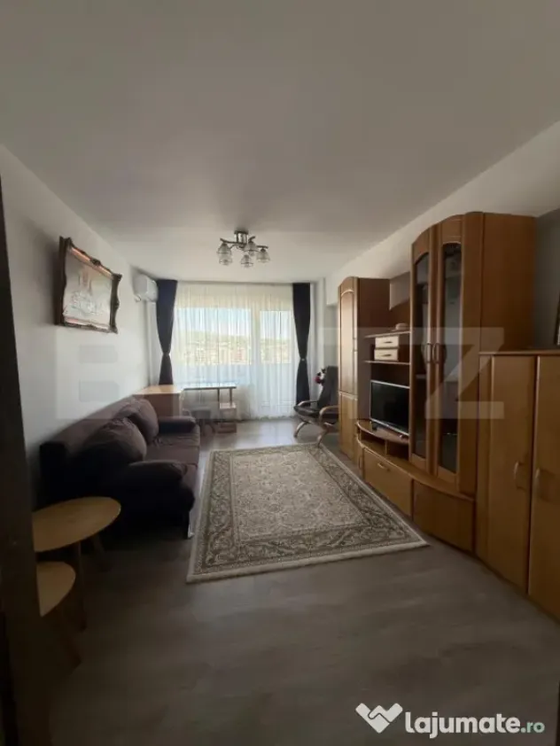 Inchiriez apartament - 3 camere - Zona Tudor
