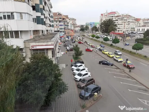 Garsoniera mobilata si utilata BRD Piata Mare