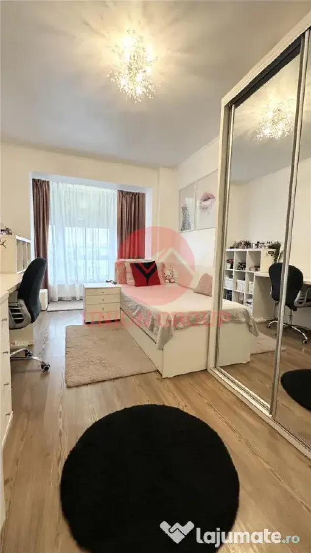Apartament Impecabil, 3 Camere Decomandat, Zona KM 4-5