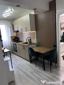 Apartament 3 CAMERE SU 43MP, ZONA CETĂȚII