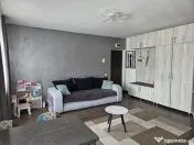Apartament de vanzare semidecomandat ,2 camere 44mp , zona S 