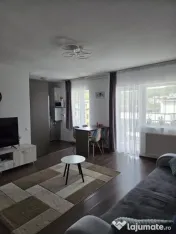 Apartament de vanzare semidecomandat ,2 camere 44mp , zona S 