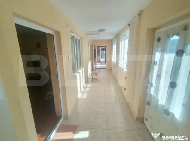 Casă Fratostita 5 camere , 1100 mp curte, deschidere 14,6 m