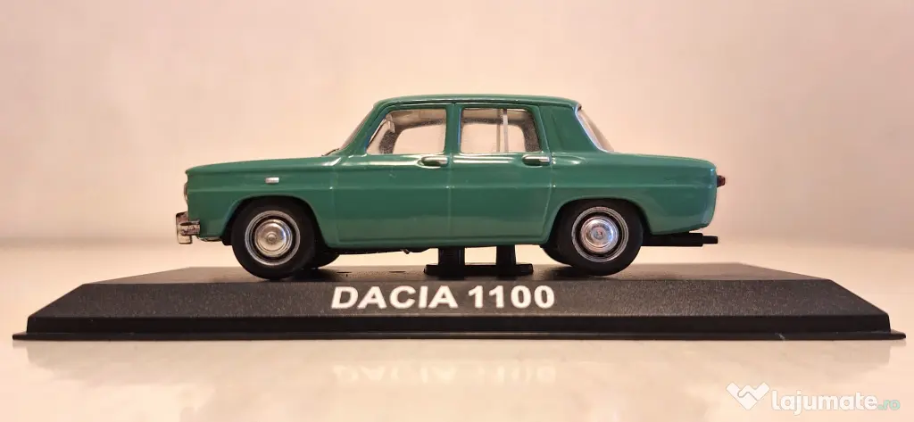De colecție. Machete autoturisme vintage, din metal.
