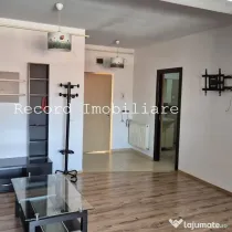 Apartament 2 camere, parcare privata in Floresti