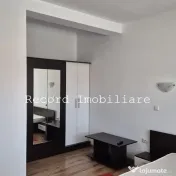 Apartament 2 camere, parcare privata in Floresti 