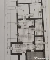 Casă individuală 170 mp, curte 683 mp, 2 garaje cu ușă a 