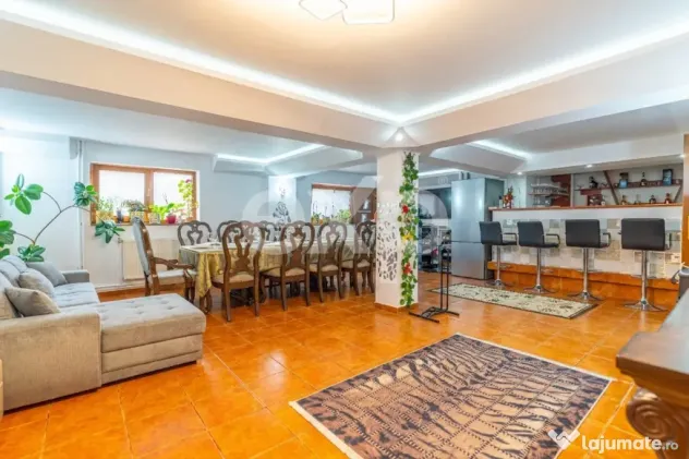 Vilă Azuga | 452 mp | Vedere Bucegi | Lângă pârtiile Sor