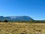 Teren intravilan parcelabil, priveliște spre munți, Soh... 