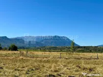 Teren intravilan parcelabil, priveliște spre munți, Soh...