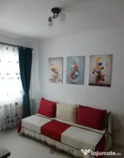 Apartament 3 camere zona Vasile Aron 