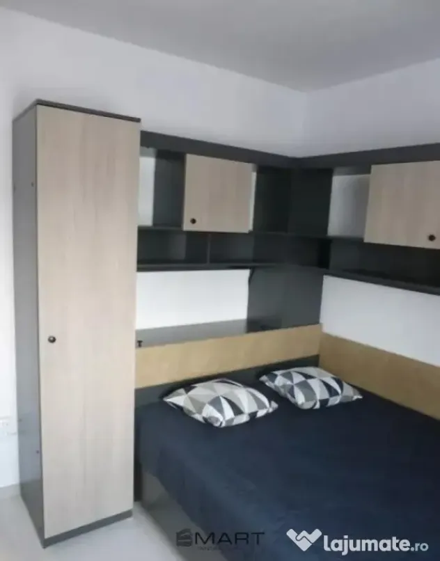 Apartament 3 camere zona Vasile Aron