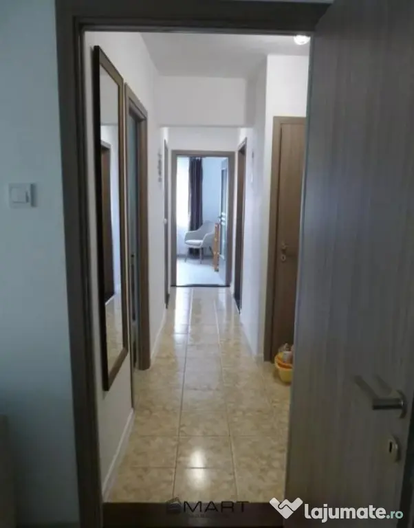 Apartament 3 camere zona Vasile Aron