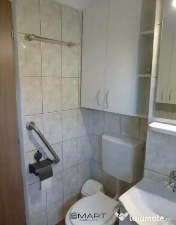 Apartament 3 camere zona Vasile Aron