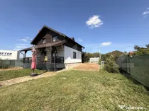 Casă de vacanță 112 mp, teren 2200mp, piscină, teren fot